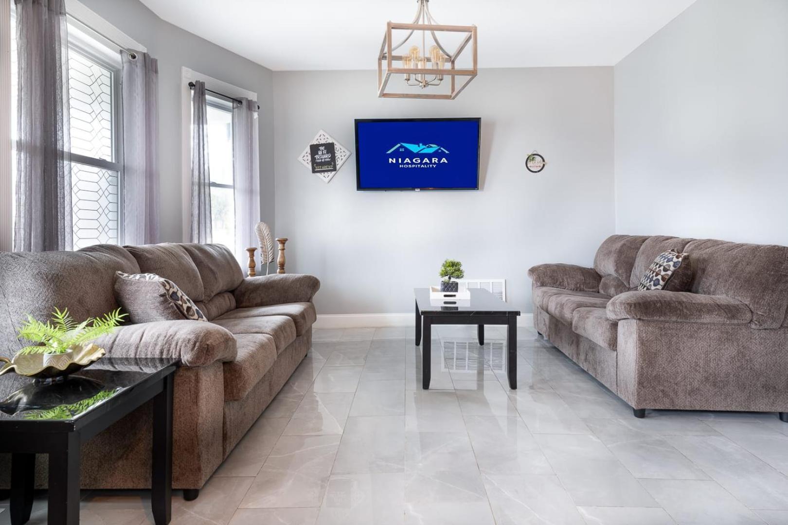 Quiet 4Br Near Niagara Falls & Casino Bagian luar foto