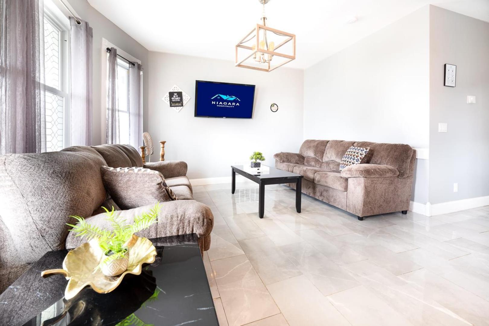 Quiet 4Br Near Niagara Falls & Casino Bagian luar foto